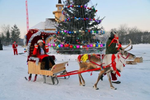 今年冬天见证幸福,重温孩童时的圣诞暖意
